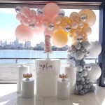 Balloon decoration table