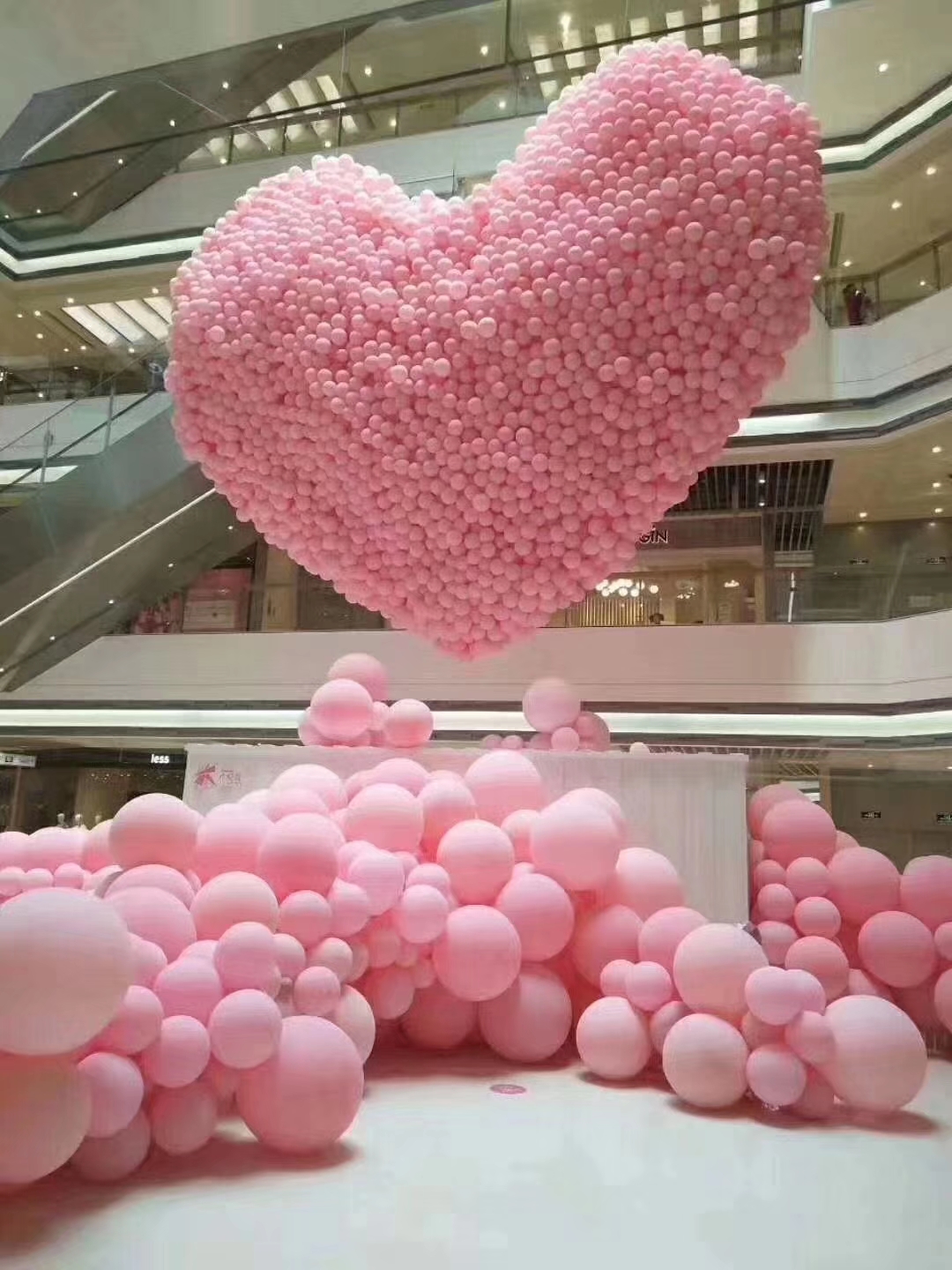 Heart balloon drop net  The Very Best Balloon Accessories